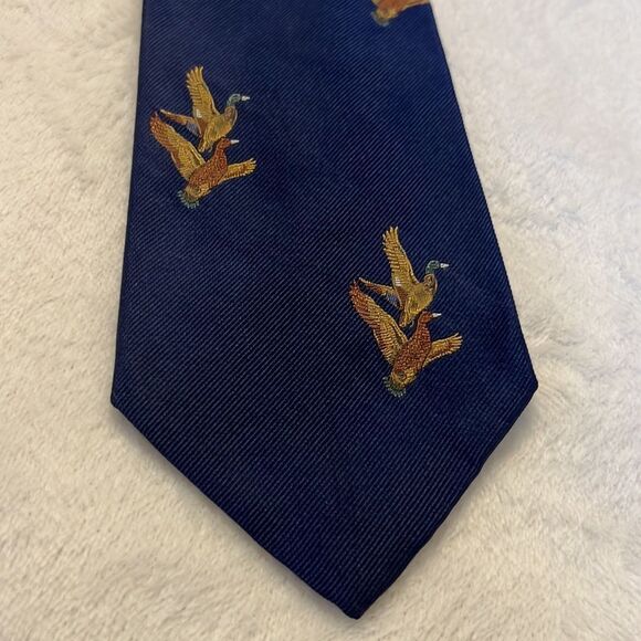 Orvis Elegant Blue Tie with Embroidered Geese Design - Picture 1 of 8